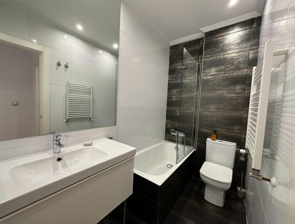 Areilza By Forever Rentals Bilbao Bagian luar foto